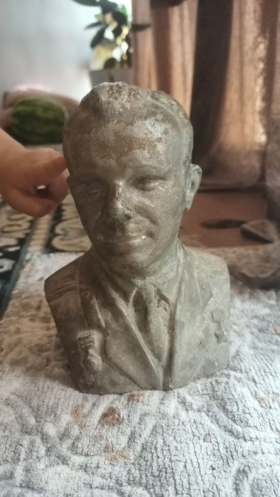 Yuriy Gagarin kaliksa sotiladi