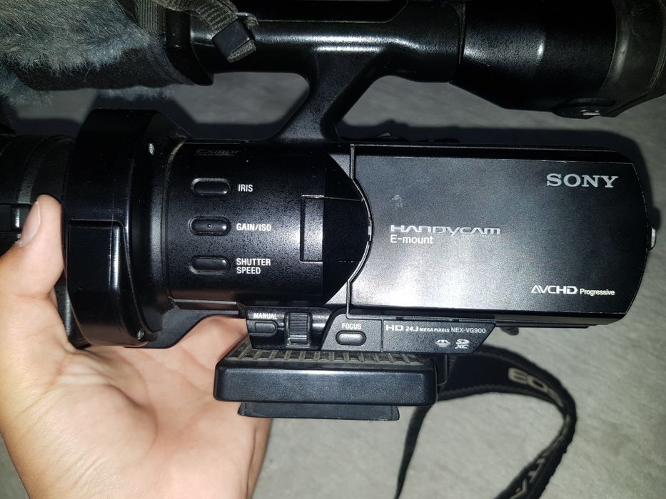продам камеру nex-vg900