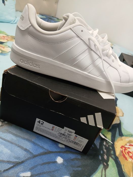 Adidas incalţaminte