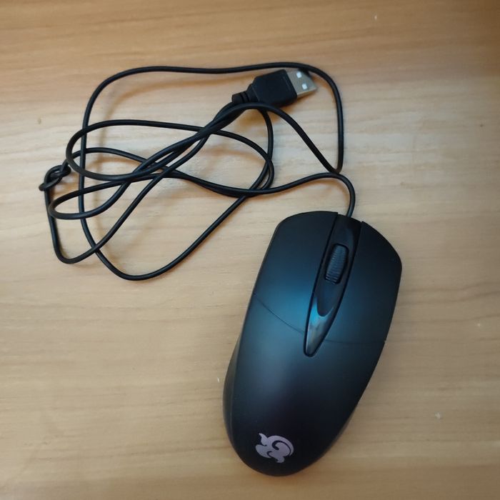 Продам мышку компьютерную