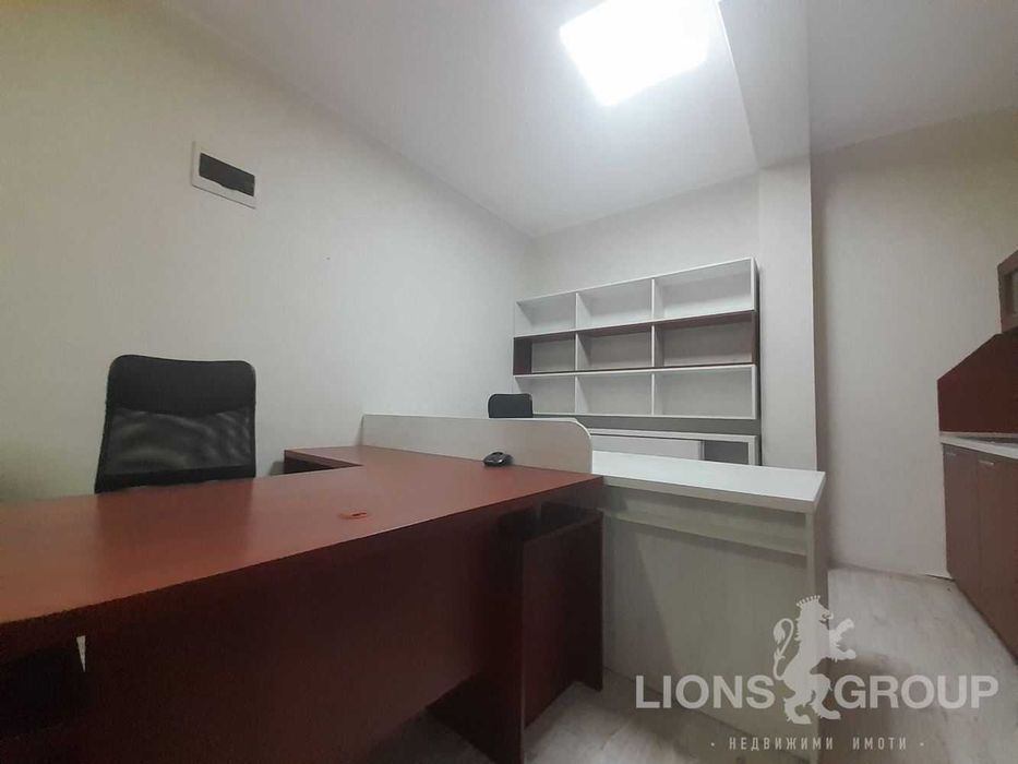 Офис, 55кв., Базар Левски!