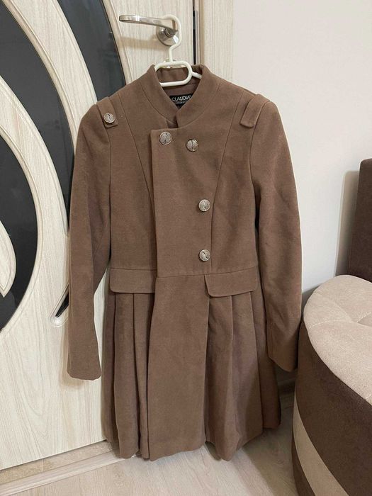 Дамско дълго палто