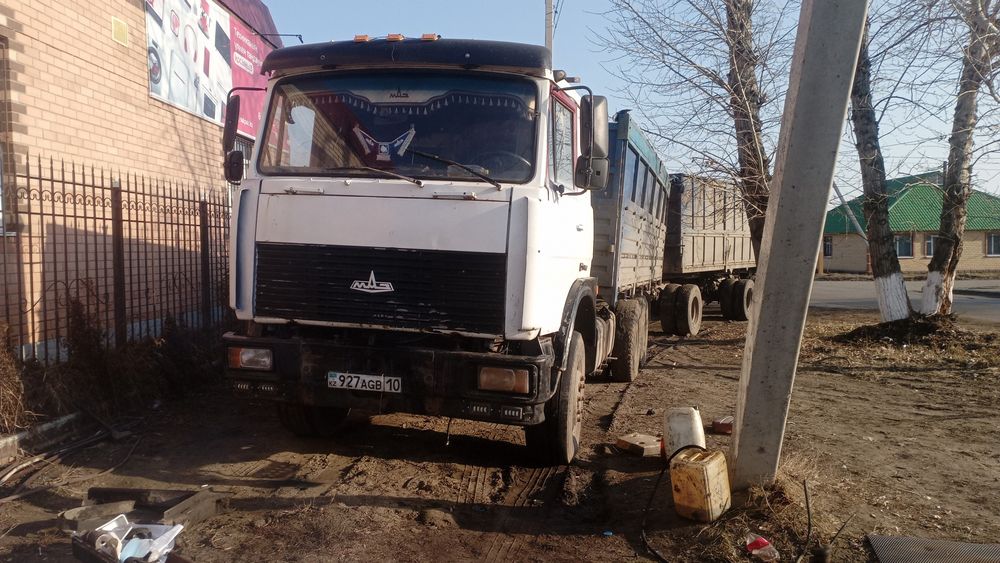 Продам маз самосвал