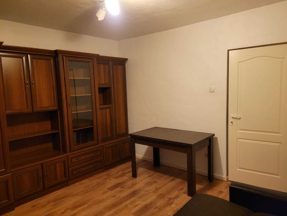 Garsoniera de inchiriat