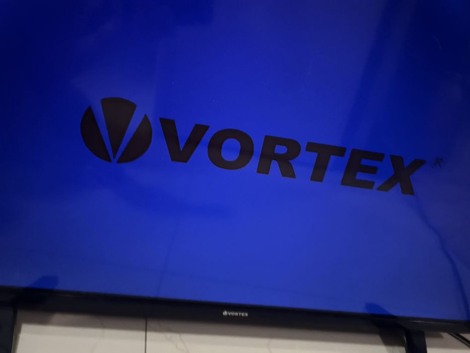 TV led Vortex V32CK600 defect