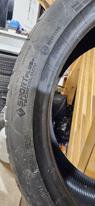 Continental 235 40 18