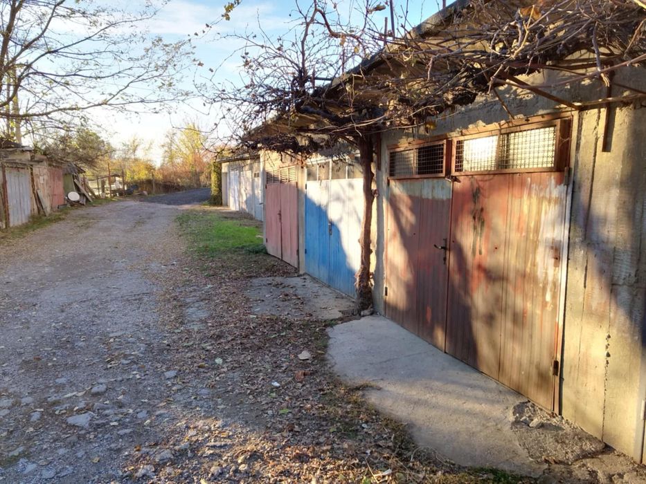 Продава се Гараж / Паркомясто в Габрово, Трендафил 1 - 19 кв.м за 886 €/кв.м - Снимка #1