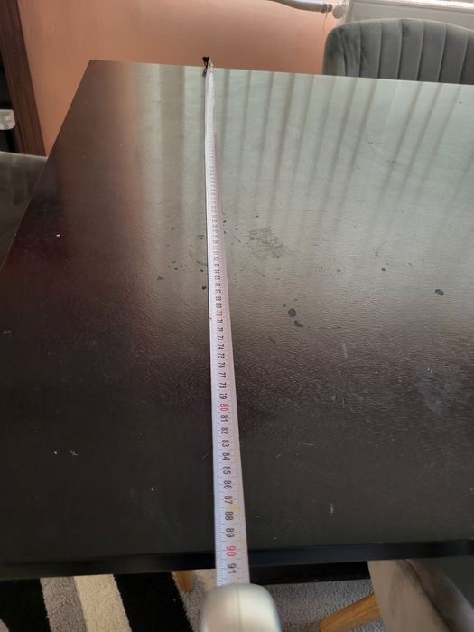 Трапезна маса подходяща