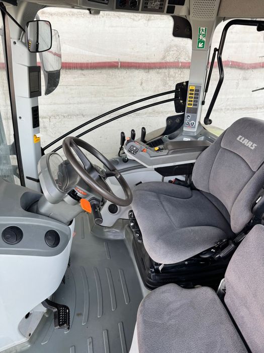 Tractor Claas Axion 810 super pret!