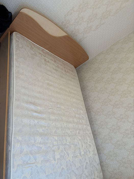 Кровать в отлчном состоянии