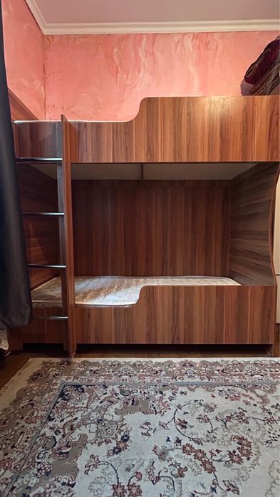 Продам двухъярусную кровать