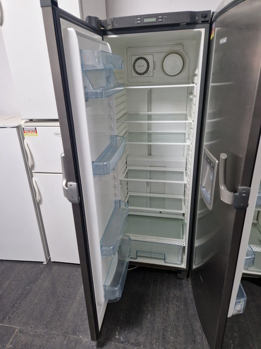 Хладилник Electrolux 360 литра Охладител
