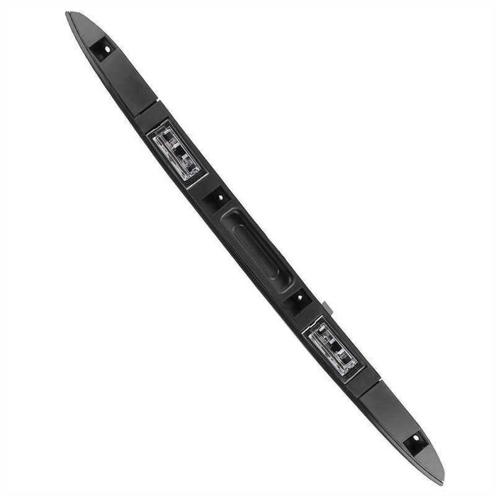 Планка багажника BMW X5 e53. Кнопка открывания багажника.