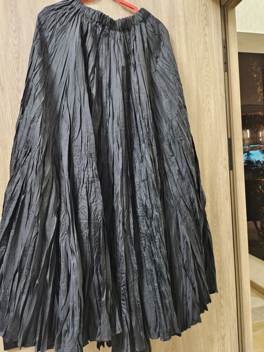 Продается юбка длинная в отличном состоянии