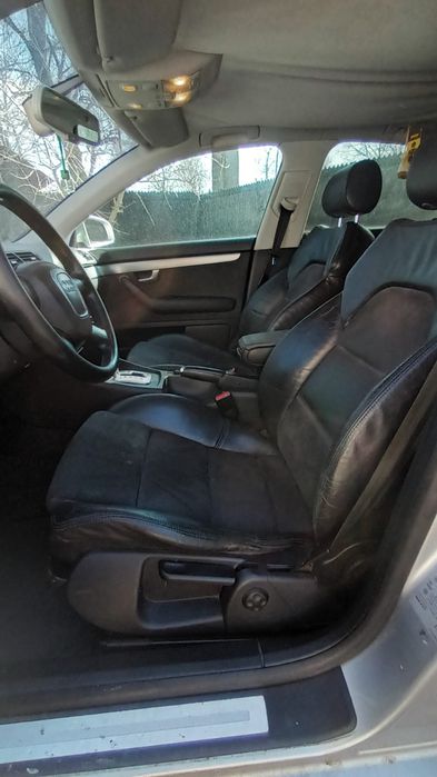 Vand audi a4 b7 pentru dezmembrări negociabil