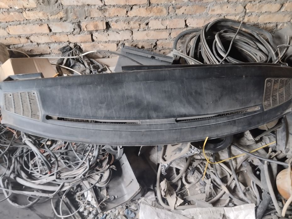 Панель мерс 190 продам