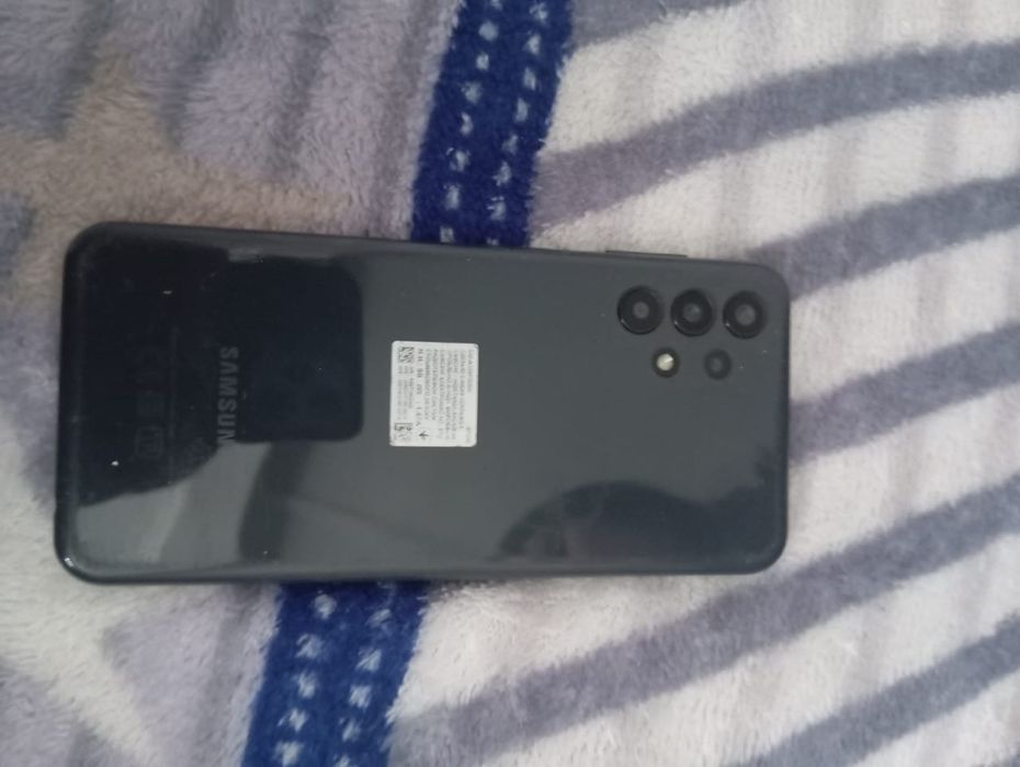 Телефон Самсунг А 13