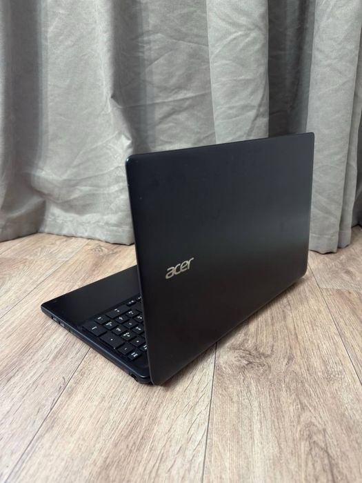 Ноутбук Acer aspire E1-572G