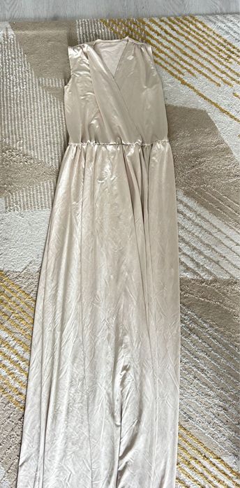 Отдам женские вещи и обувь