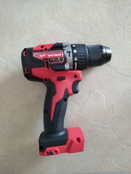 Milwaukee M18 Brushless 18V безчетков акумулаторен винтоверт