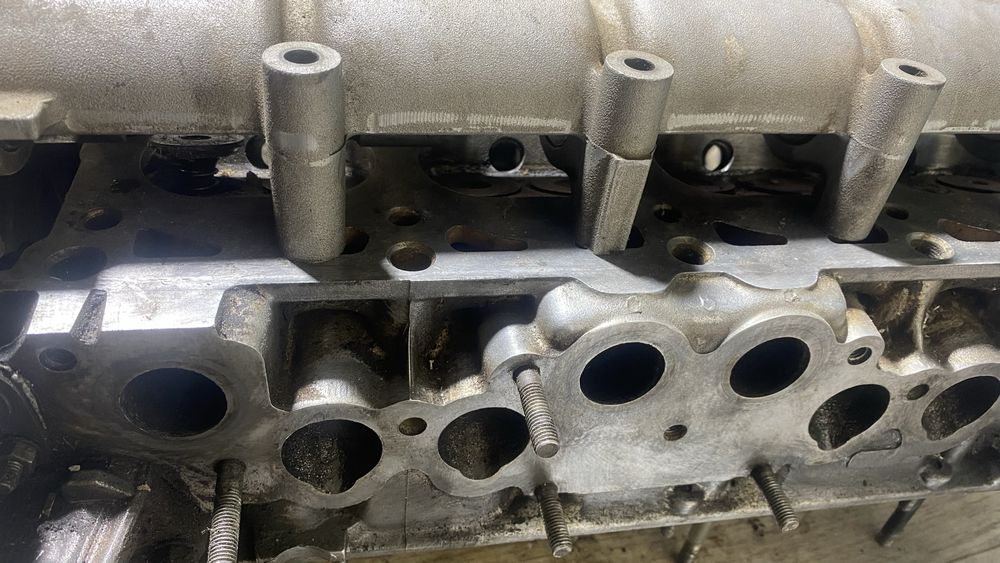 ГБЦ В СБОРЕ 21214 инжектор