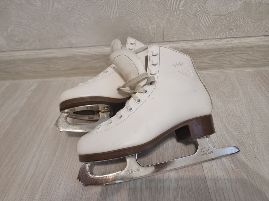 Продаются коньки botas