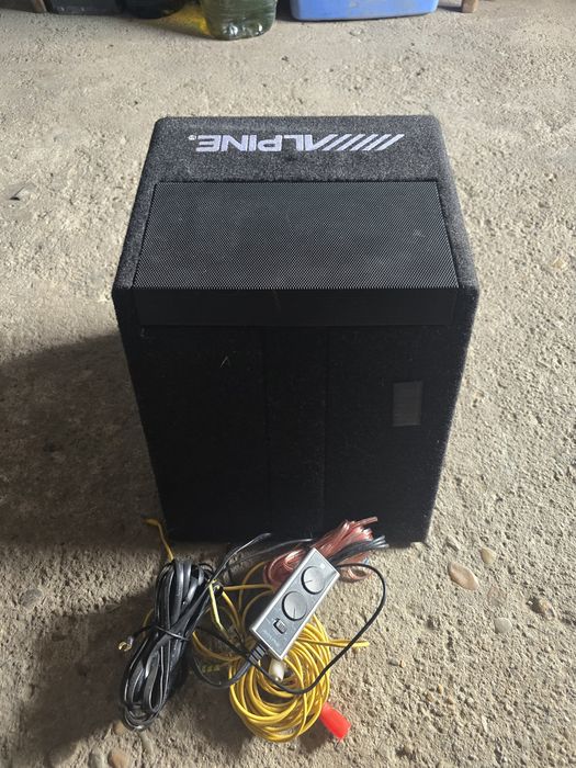 Vând subwoofer swe 815