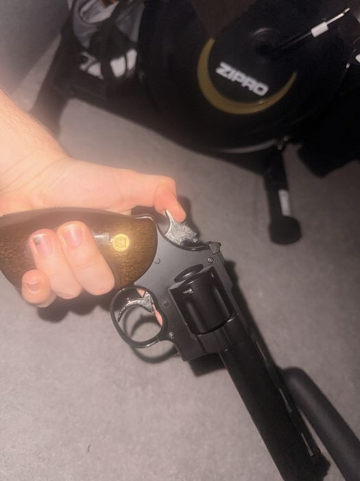 Airsoft револвер Green Gas