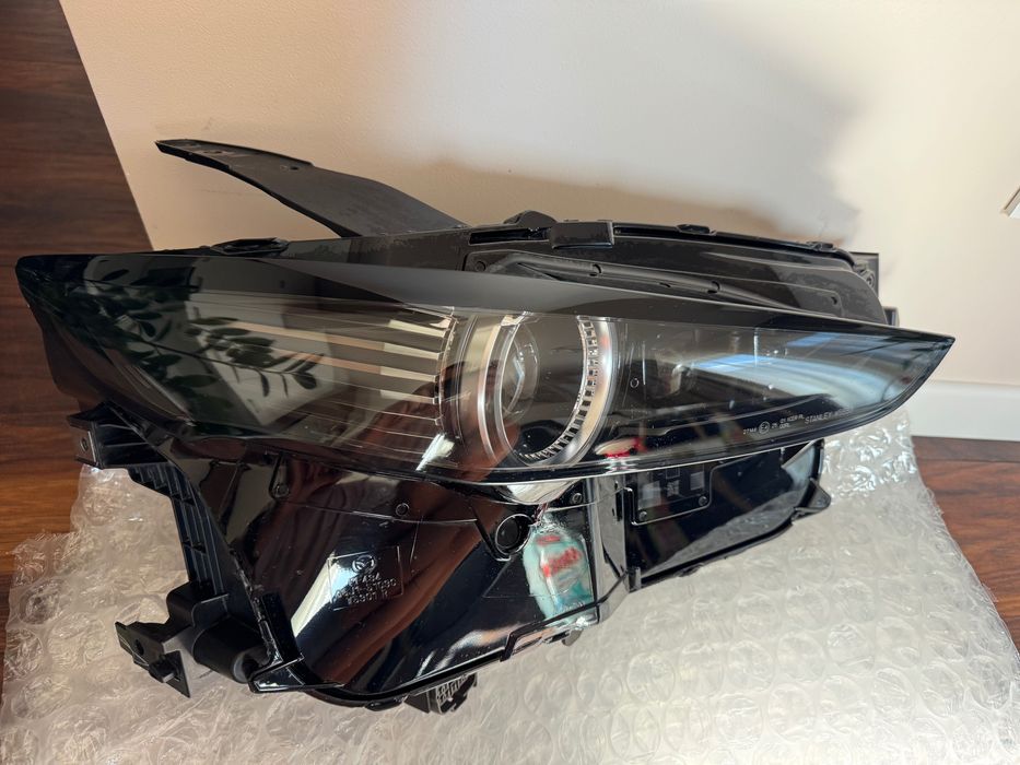 Mazda CX-30 LED Фар Десен