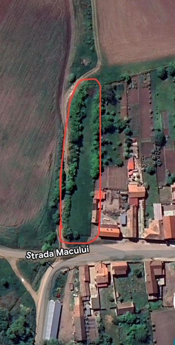 Teren intravila de vânzare