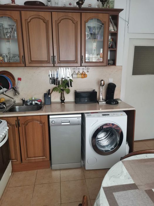 Продава се Тристаен апартамент в Велико Търново, Акация - 83 кв.м за 1181 €/кв.м - Снимка #7