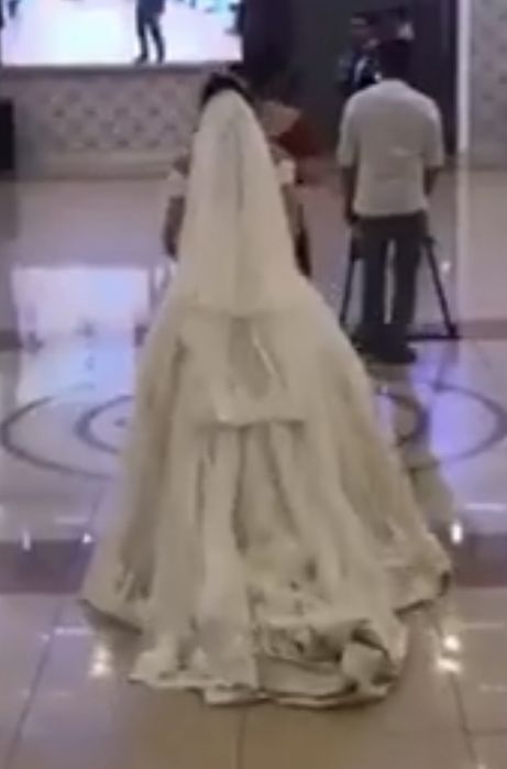 Свадебное платье