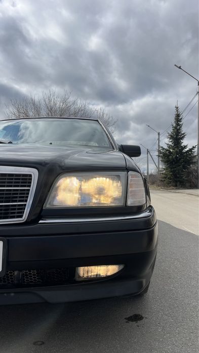 Продам Мередес С-180