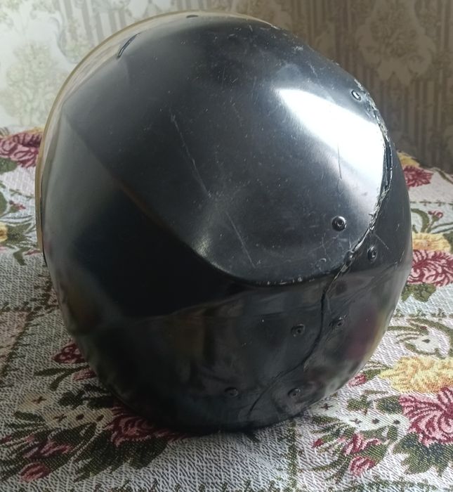 Мотошлем б/у продам