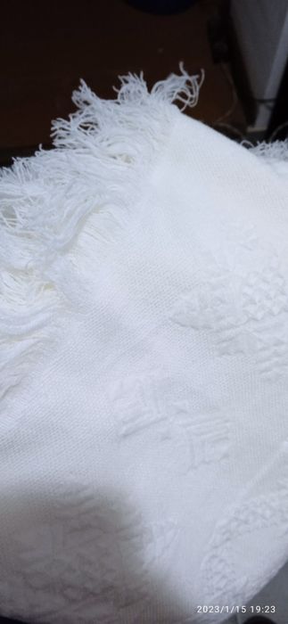 Платок белый большой