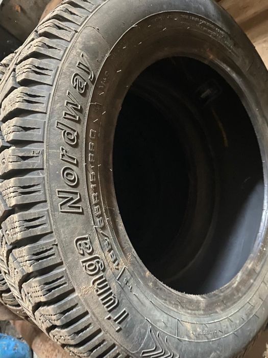 Продам зимние шины 185/65/R15