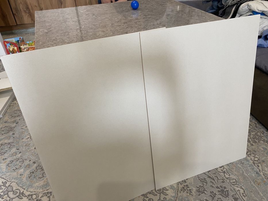 Продам навесную тумбу .