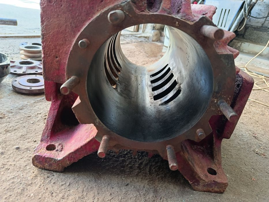 Ассенизаторга говновозга цементовоз насос сотилади