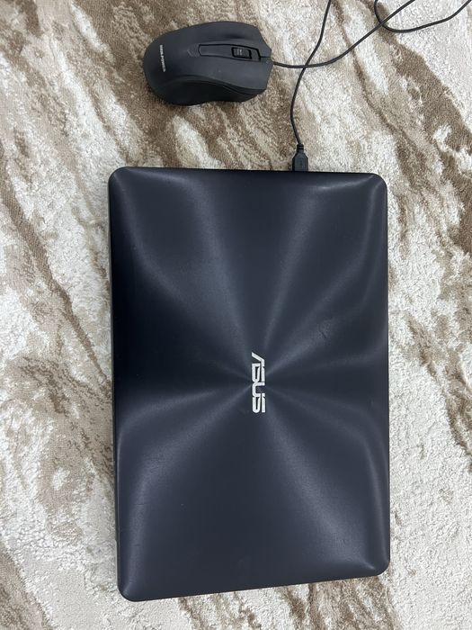 Срочно продаю ноутбук asus i5