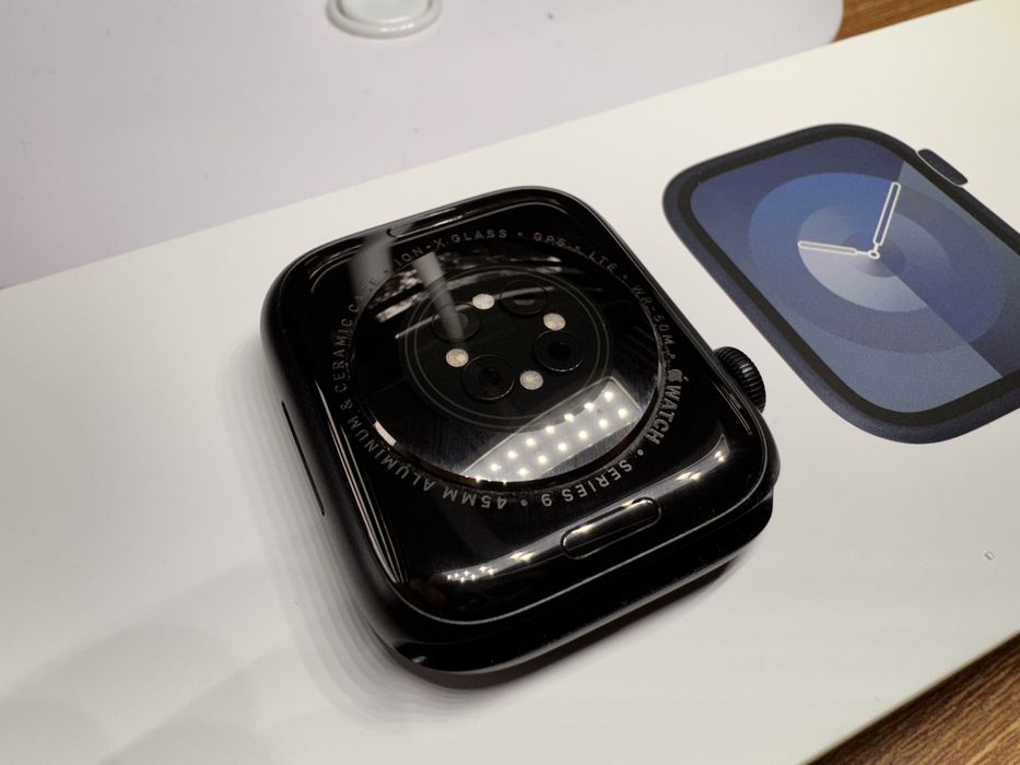 Apple Watch 9 - 45 mm