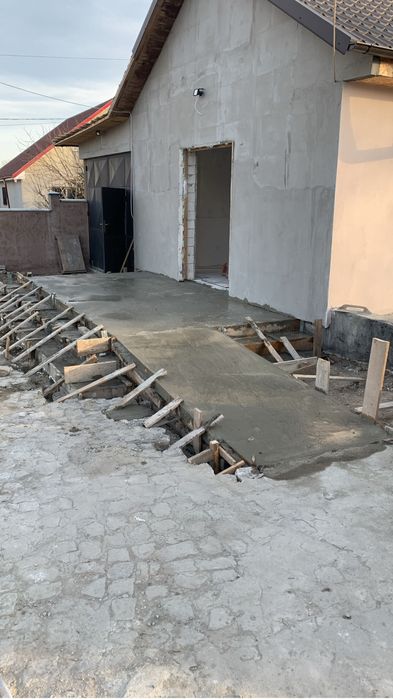 Executăm tencuială mecanizată, rigips, finisaje și garduri în jud. Constanta