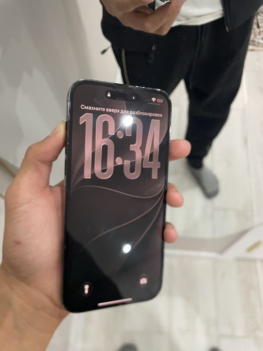 Iphone 15 pro 128/81%