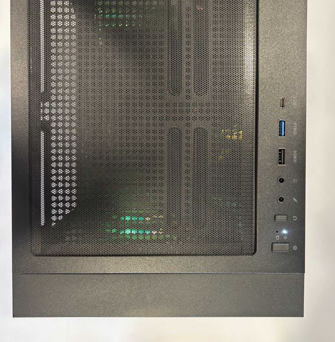 Геймърски компютър Intel Core i7 9700, RTX 2080 Ti 11GB, 16GB ram