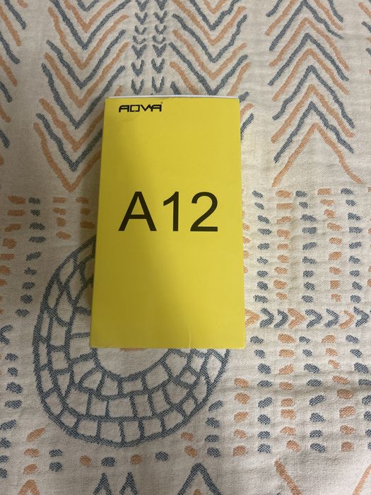 Продам телефон AOVA A12 для пенсионеров и школьников для связи