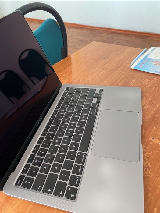 Macbook air m1 16gb/256gb