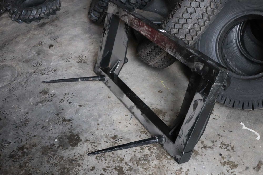 furca baloti prindere euro cu tepuse de 110 sau 80 cm distanta intre tepuse de 75cm sarcina 220kg incarcator frontal case fendt john deere deutz fiat