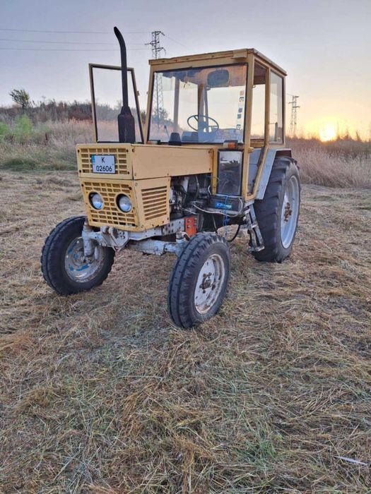 Продавам трактор