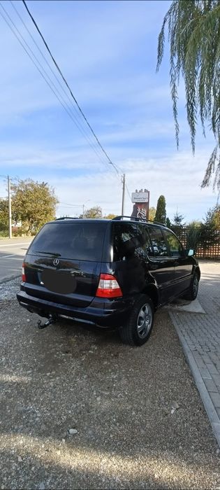 Vând Mercedes ml 2003