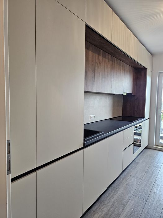 Inchiriez apartament 2 camere etaj 2, lift, Focsani zona Garii regim hotelier 300