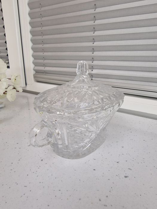 Конфетница хрустальная